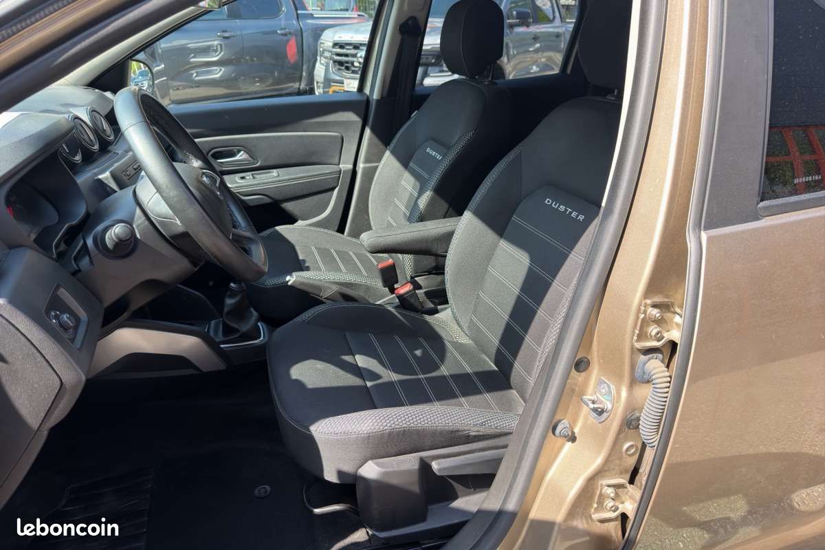Dacia Duster 1.5 DCI 110 4X4 PRESTIGE (image 6)