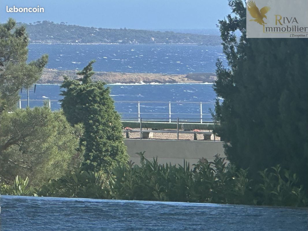 Maison 8 pièces 207 m² · à Bandol · 207 m² · 2 545 000 €