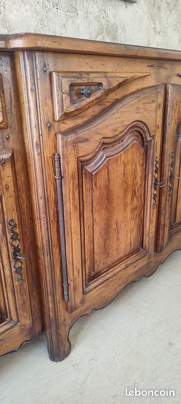 Magnifique bahut rustique de caractère chevillée (image 2)