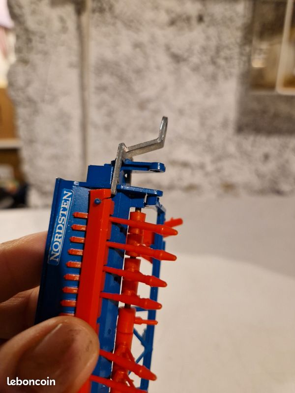 1/32 Britains Semoir Nordsten Lift o matic pour Pièce ou à réparer (image 11)