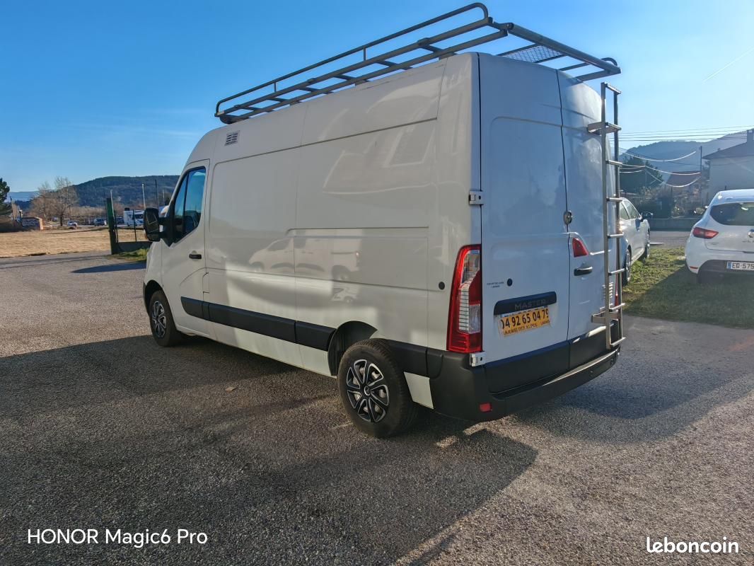 Renault Master F3300 L2H2 2.3 DCI 110CH GRAND CONFORT (image 4)