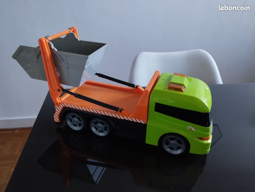 Jouet camion benne (image 2)