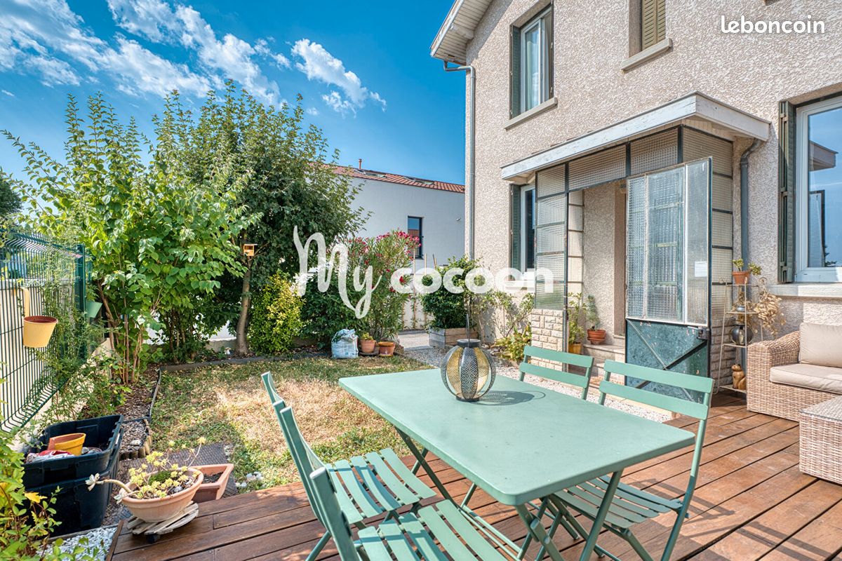Maison 3 pièces 65 m² · à Bron · 65 m² · 350 000 €
