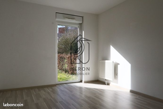https://img.leboncoin.fr/api/v1/lbcpb1/images/0a/27/a5/0a27a5d1c76c5d691af72364d86fe8b50fe206a2.jpg?rule=ad-image