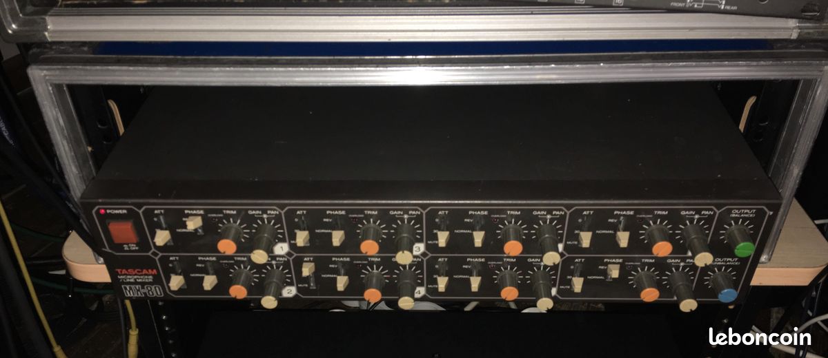 TASCAM 8ch MICROPHONE/LINE MIXER MX-80（Miseur Tascam MX-80 ( TBE 