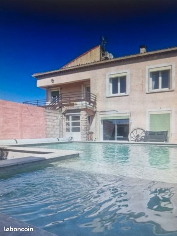 Maison 4 pièces 180 m² · à Mallemort · 180 m² · 550 000 €