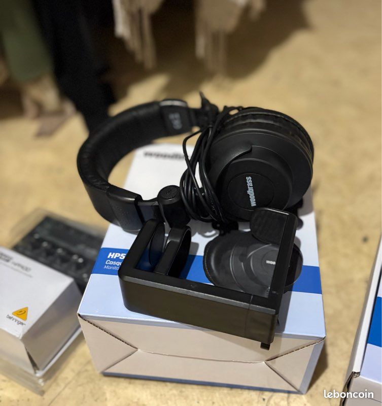 Micro Usb-c sur pied & Casque Woodbrass avec Support (image 3)
