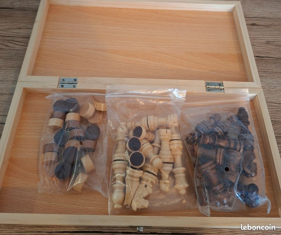 ♟Magnifique jeu d’Échecs magnétiques + Dames Complet en Bois Pliant – Grand Format 34 cm – Neuf (image 4)