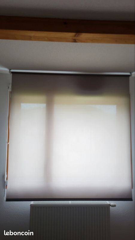 Store occultant gris asphalte (image 1)