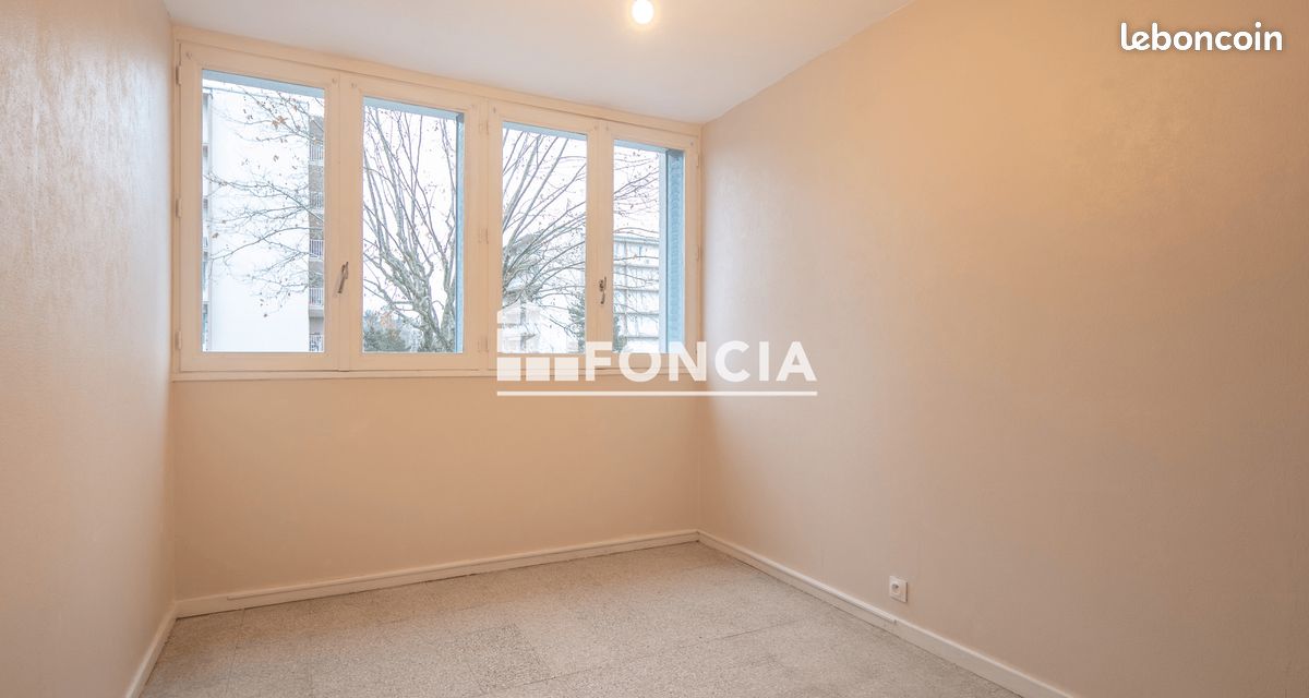 T4 70m2 cave - copropriété ravalée et fermée (image 7)