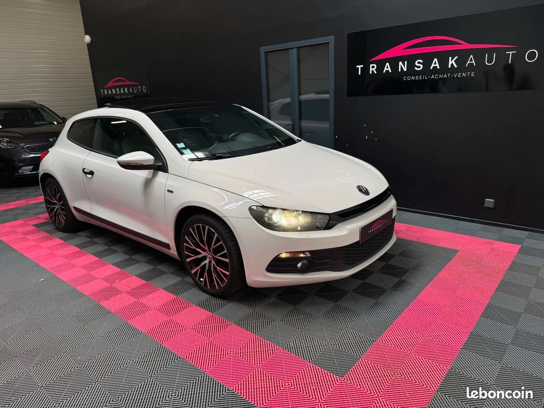 VOLKSWAGEN SCIROCCO LIFE 1.4 TSI 122 cv + TOIT OUVRANT + SIÈGES AV CHAUFFANTS + CLIMATISATION BI-ZONE + RADAR AR (image 1)