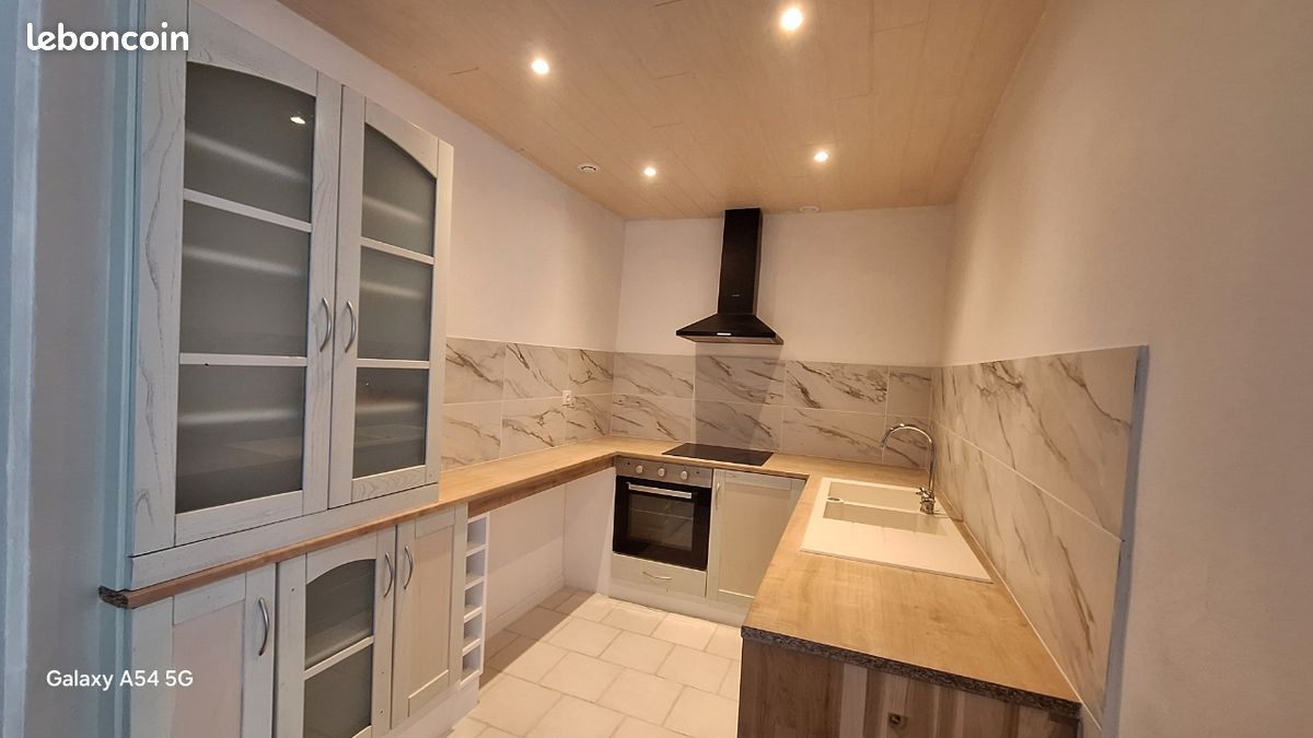 Appartement 3 pièces 80 m² · à Remollon · 80 m² · 700 €