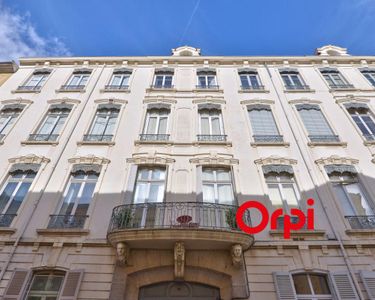 Appartement 1 030 000 € - 208 m²