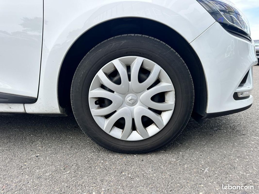 RENAULT CLIO 1.5 ENERGY DCI 75 Société Air MédiaNav GARANTIE 12 MOIS (image 19)
