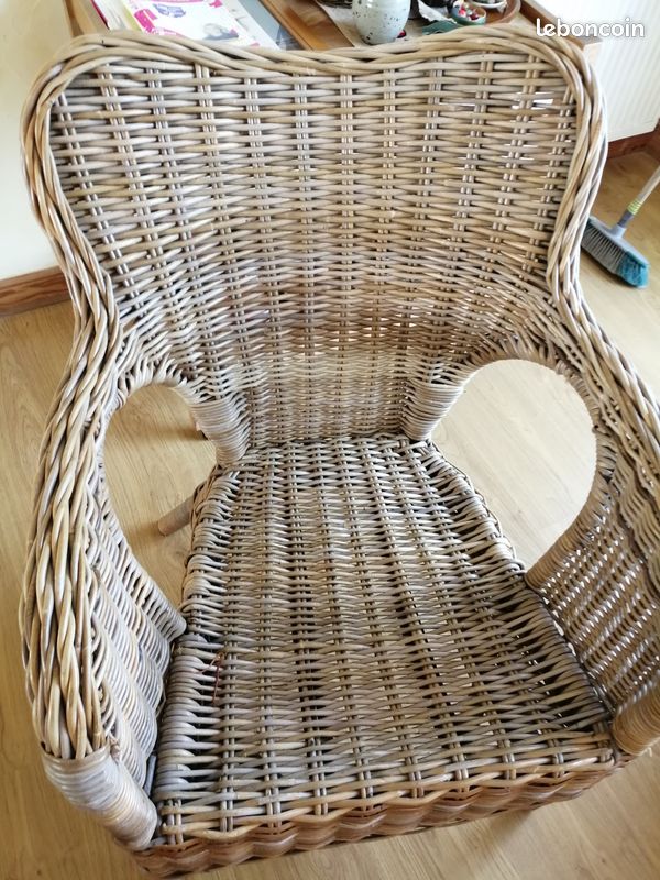 Fauteuil en rotin (image 2)