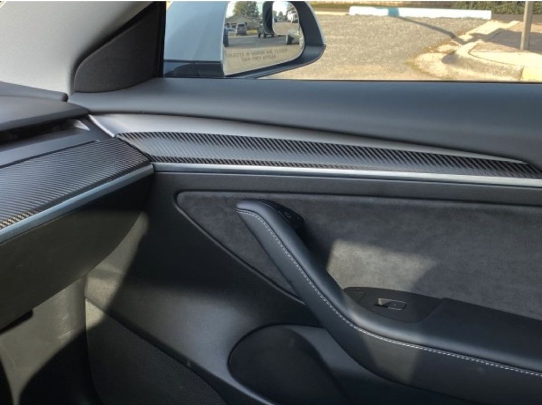 Kit interieur covering Carbone pour Tesla Model Y - Équipement auto