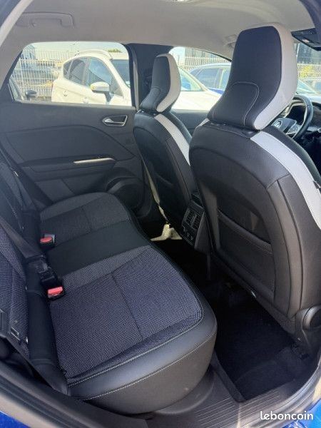 Renault CAPTUR II 1.5 BLUE DCI 95CH INTENS (image 8)
