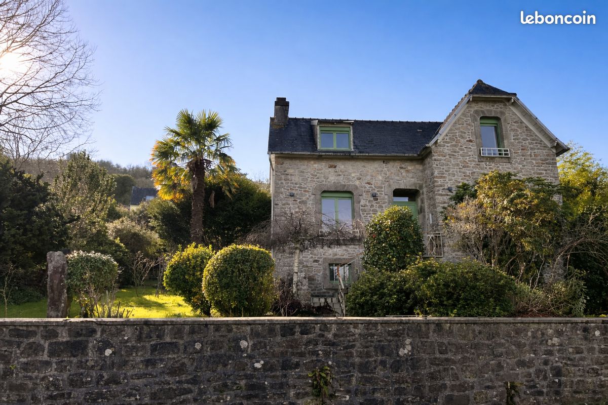 Maison 5 pièces 94 m² · à Locronan · 94 m² · 459 800 €