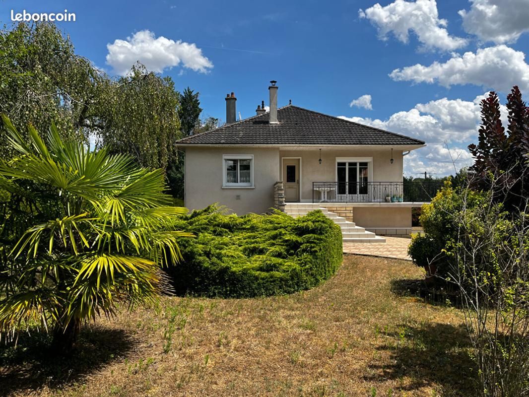 Maison 4 pièces 138 m² · à Lencloître · 138 m² · 170 000 €