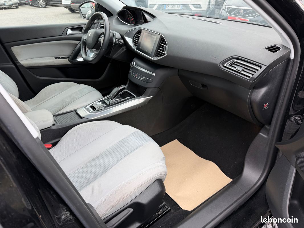 Peugeot 308 boite automatique 2 places (image 3)