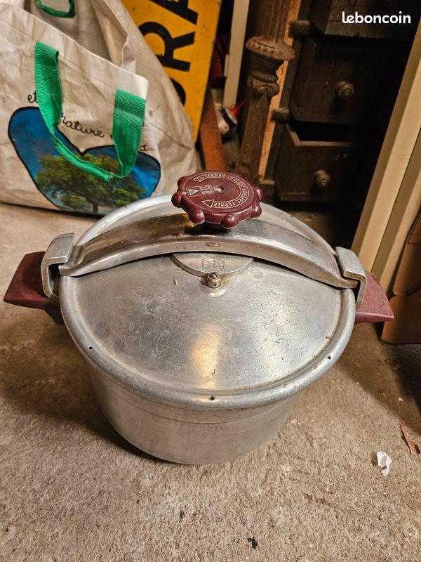Cocotte-minute vintage SEB (image 1)