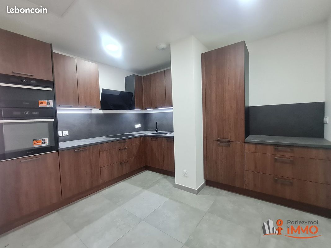 Appartement 4 pièces 98 m² · à Saint-Étienne · 98 m² · 124 000 €