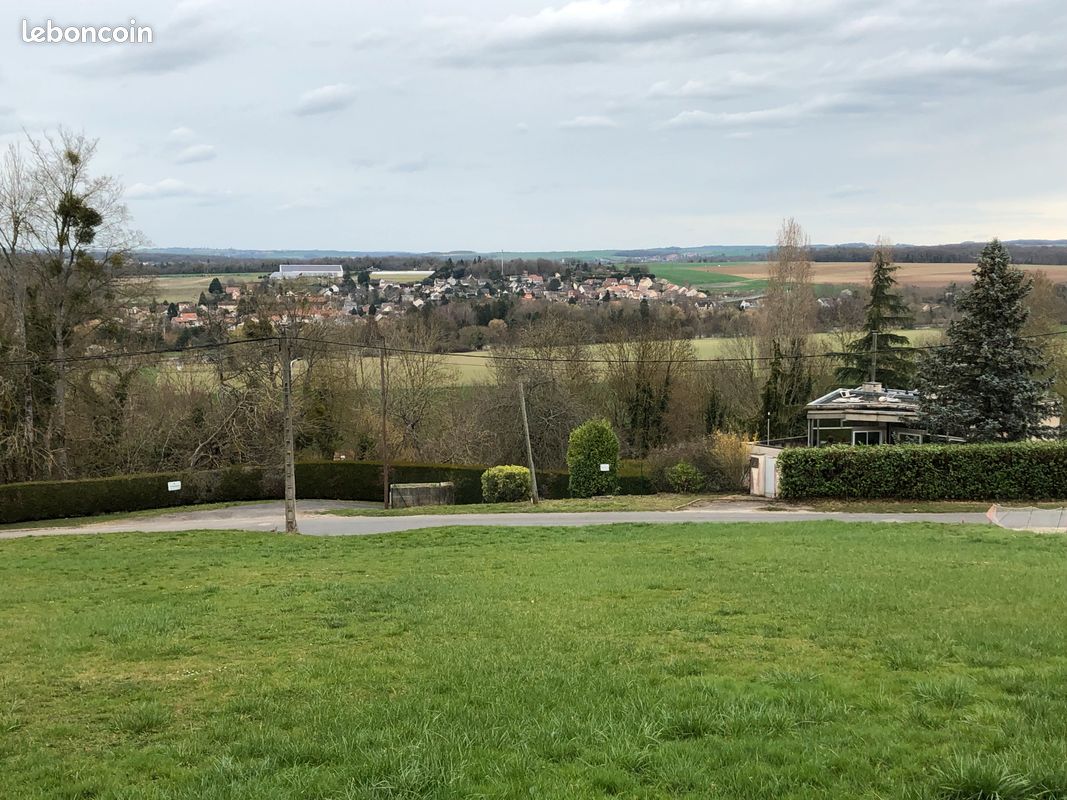 Magnifique Terrain constructible de 1400 M2 sur 30 mètres de façade proche de Meaux 77100 · à Saint-Jean-les-Deux-Jumeaux · 1
