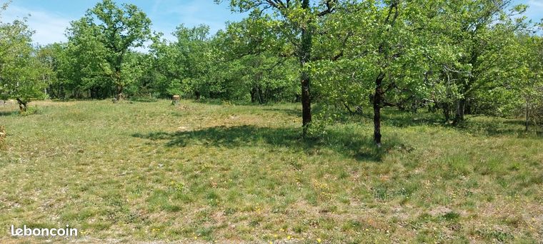 Terrain constructible viabilisé