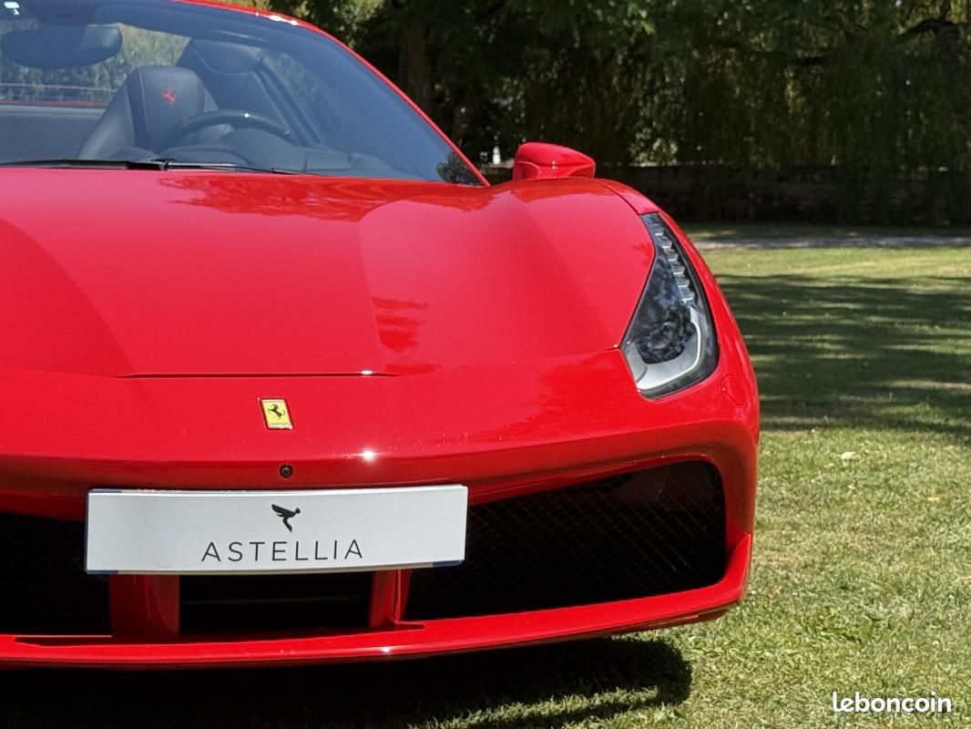 Ferrari 488 Spider V8 3.9 T 670ch (image 36)