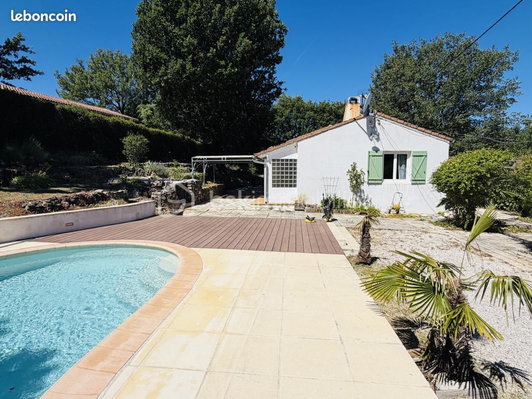 Maison 5 pièces 100 m² · à Garéoult · 100 m² · 398 000 €