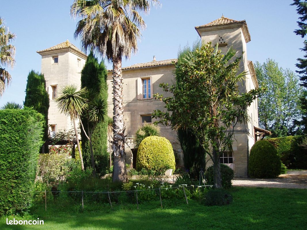 Maison 30 pièces 915 m² · à Uzès · 915 m² · 1 999 000 €