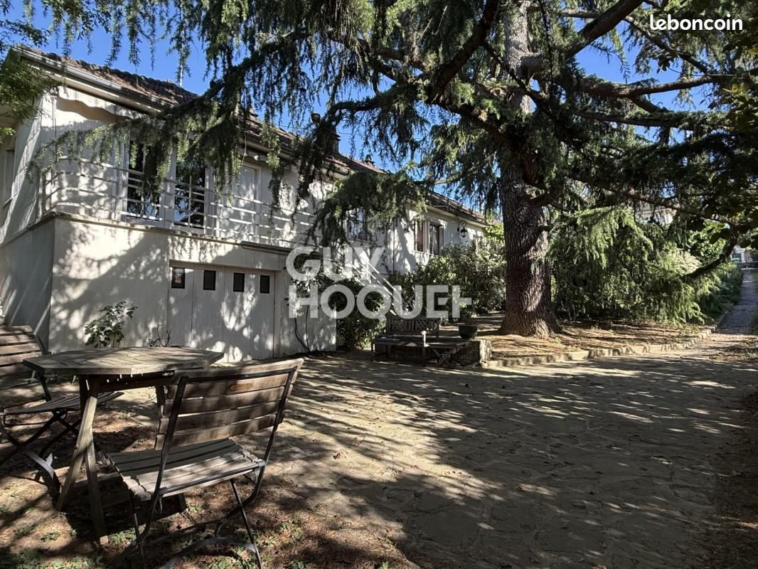 Maison 6 pièces 117 m² · à Yerres · 117 m² · 345 000 €