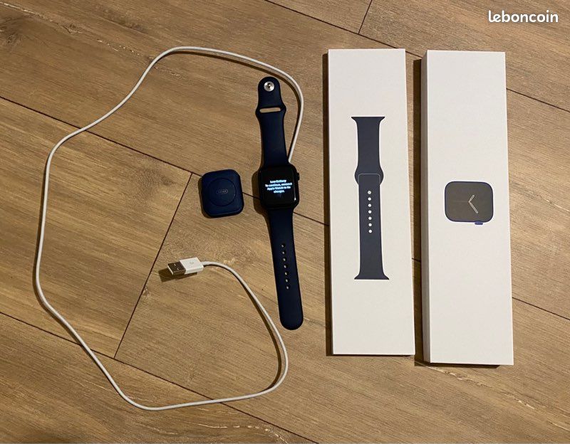 Apple Watch Series 6 Deep Navy (image 1)