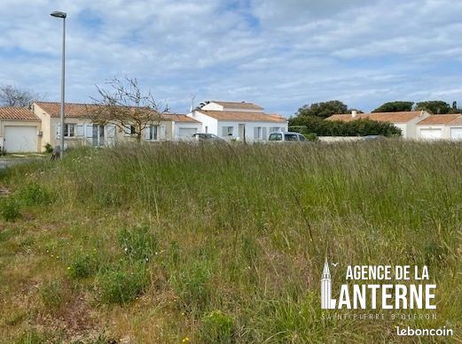 Terrain 261 m² · à Saint-Pierre-d'Oléron · 261 m² · 133 000 €