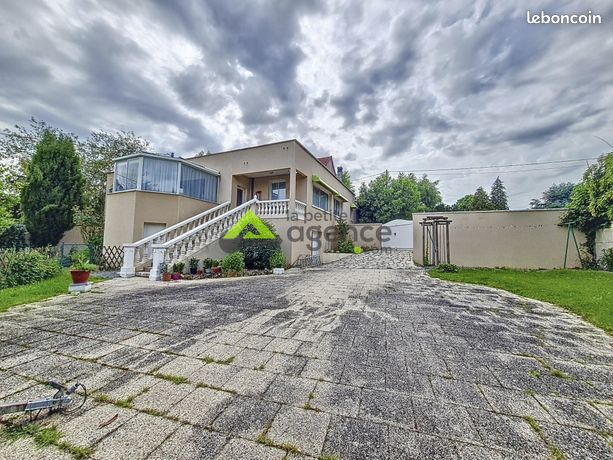Propriété 5 pièces 391 m²