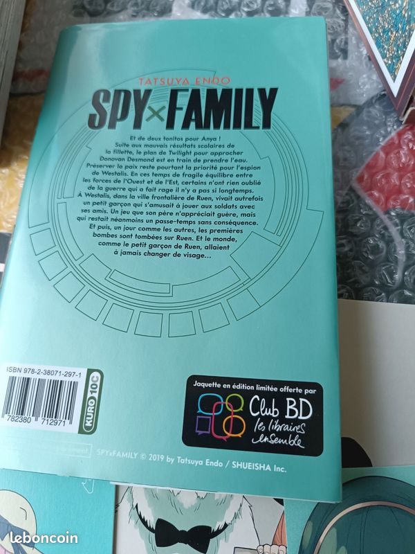 Full collector Manga Spy x family (image 18)