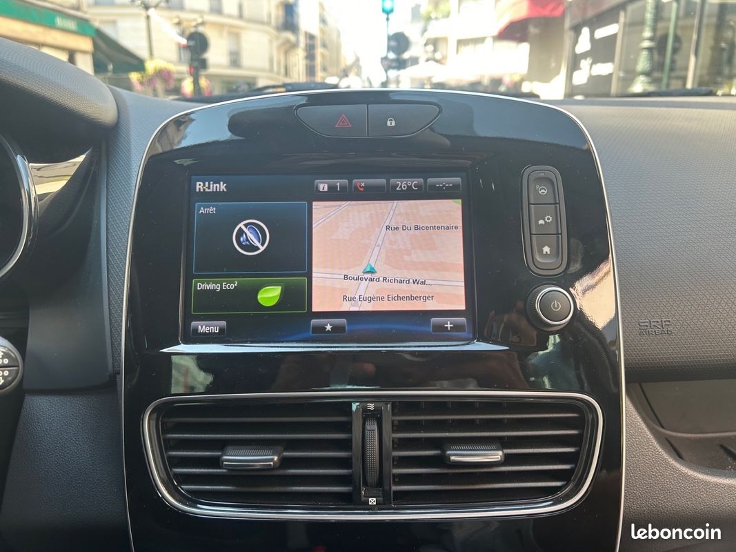 RENAULT CLIO IV DCi 90 Energy Steel EDC ( SE GARE TOUTE SEUL ) (image 18)