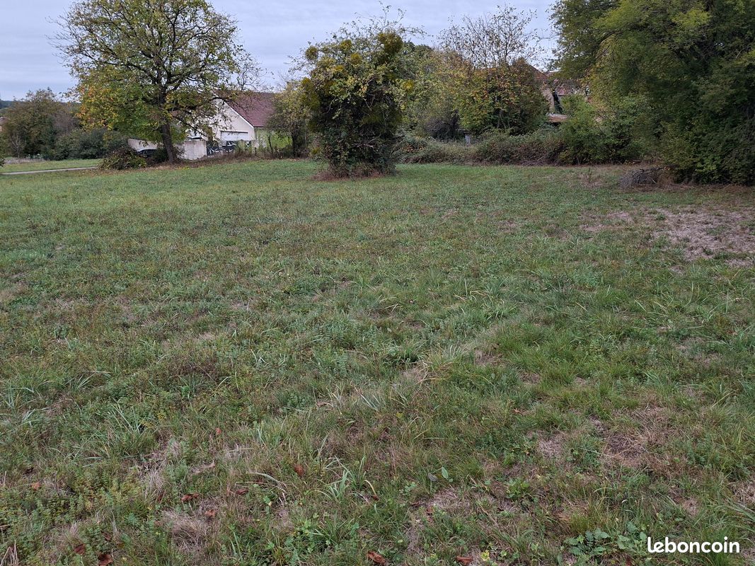 Terrains à bâtir · à Thieffrans · 28 500 €