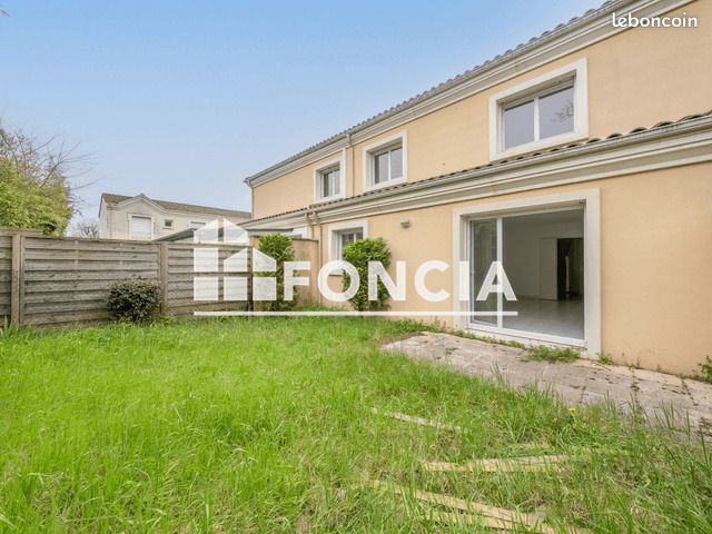 Maison 4 pièces 89 m² · à Libourne · 89 m² · 881 €