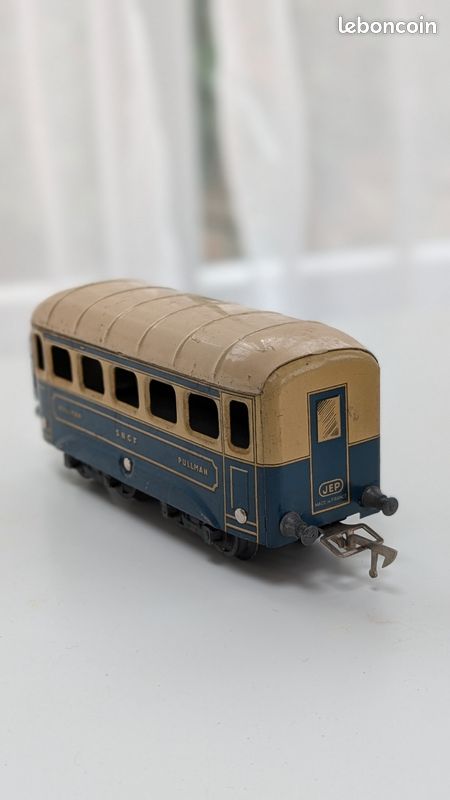 Ancien train miniature JEP en métal échelle O – Locomotive + 7 wagons + rails + transfo - Modélisme