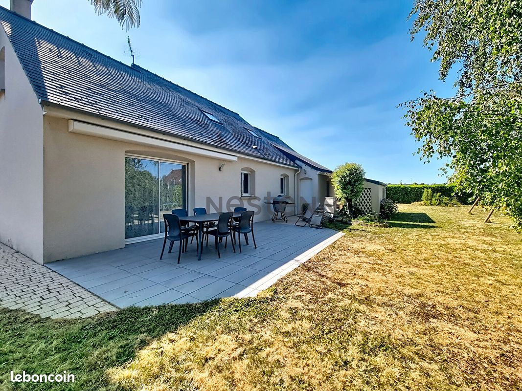 Maison 5 pièces 137 m² · à Saint-Antoine-du-Rocher · 137 m² · 350 000 €