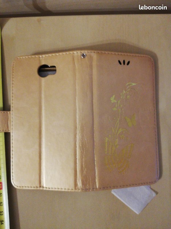 Protege pohette telephone doree (image 3)