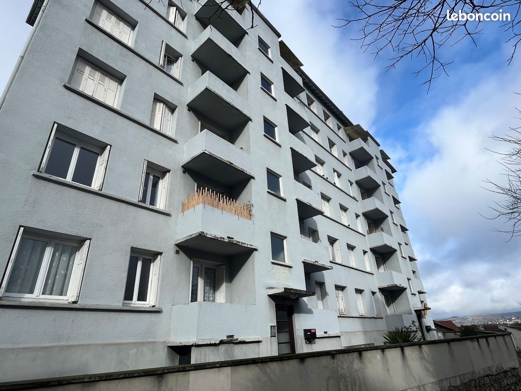 Appartement 4 pièces 74 m² · à Saint-Étienne · 74 m² · 60 000 €