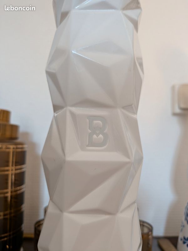 Belvédère Ten, bouteille vide (image 3)