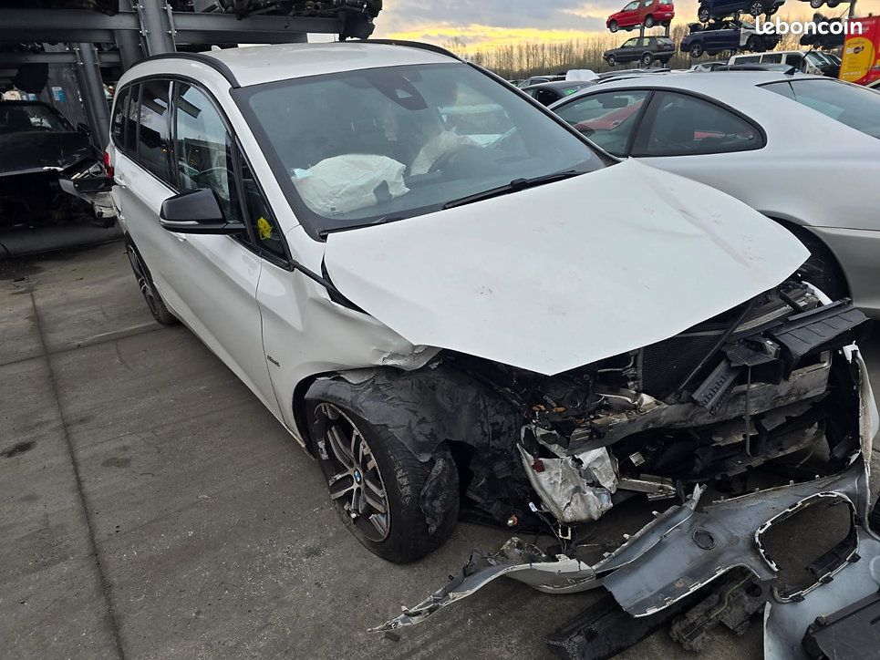 Bmw série 2 Gran tourer 216d F46 accidentée (image 2)