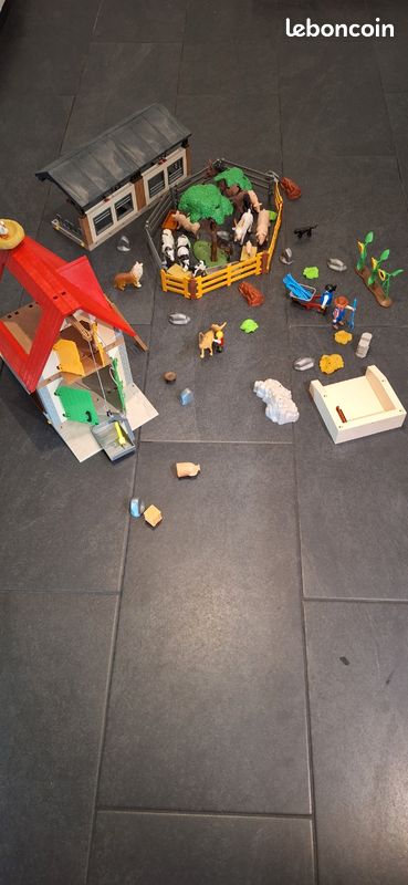 Ferme playmobile et accessoires (image 1)