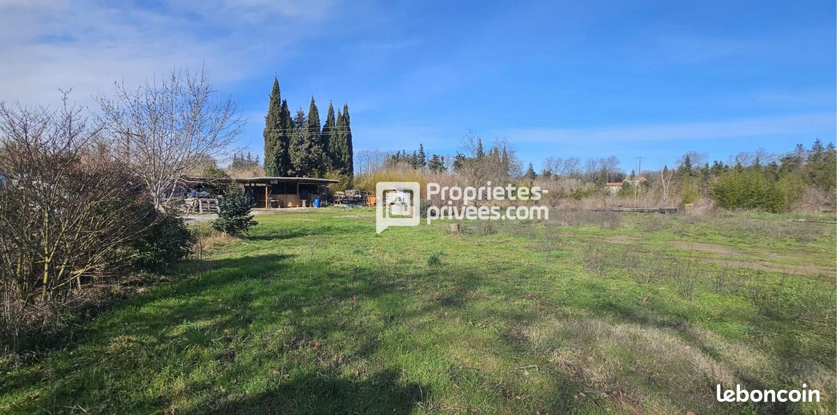 Terrain 9555 m² · à Elne · 55 990 €