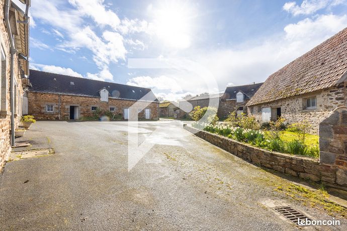 Maison 7 pièces 220 m²