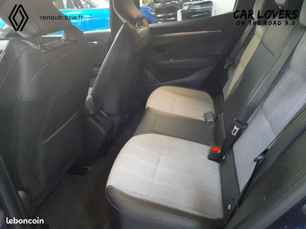 RENAULT Megane E-Tech EV60 220 ch super charge Techno (image 15)