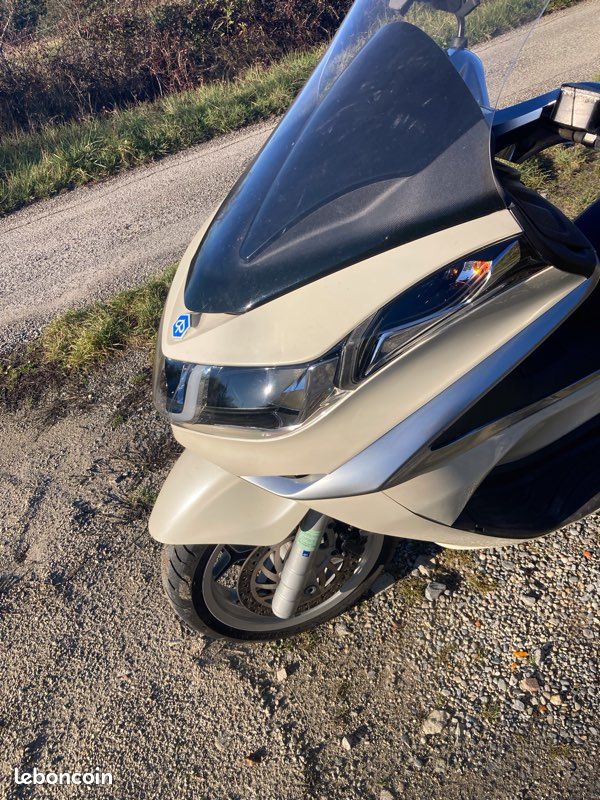 Moto Piaggio X10 500 Scheda Tecnica Piaggio X10 350 Executive